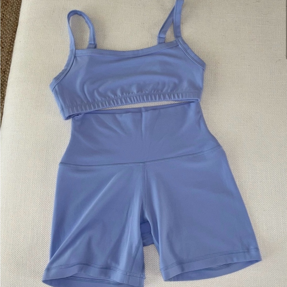 Aritzia Dayflower blue set! Worn once!